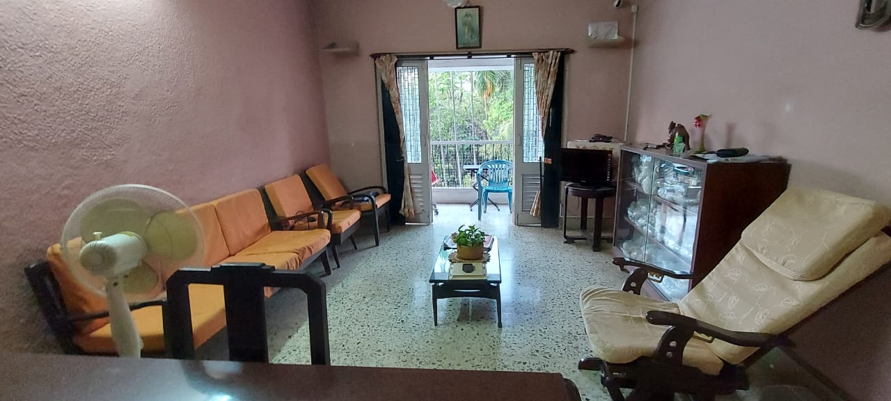 3 BHK Semi Furnished in Mangal Darshan , Bandra West